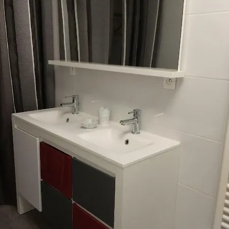 Maison De 8 Personnes Holiday home Bourg-sur-Gironde